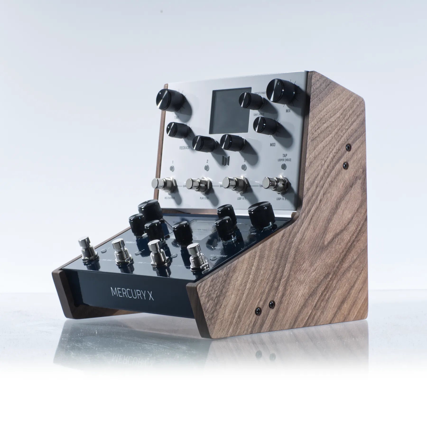 2-Tier stand for Meris LVX, Mercury X and Enzo X effects pedals