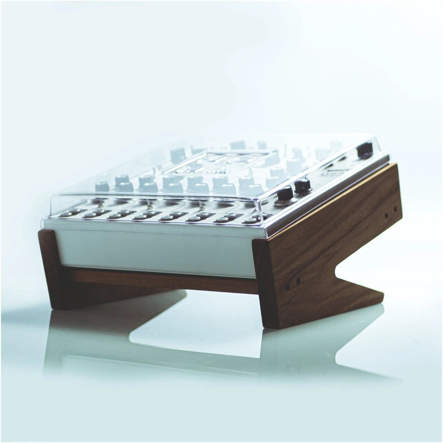 Stand for Lyra8 (Decksaver Compatible)