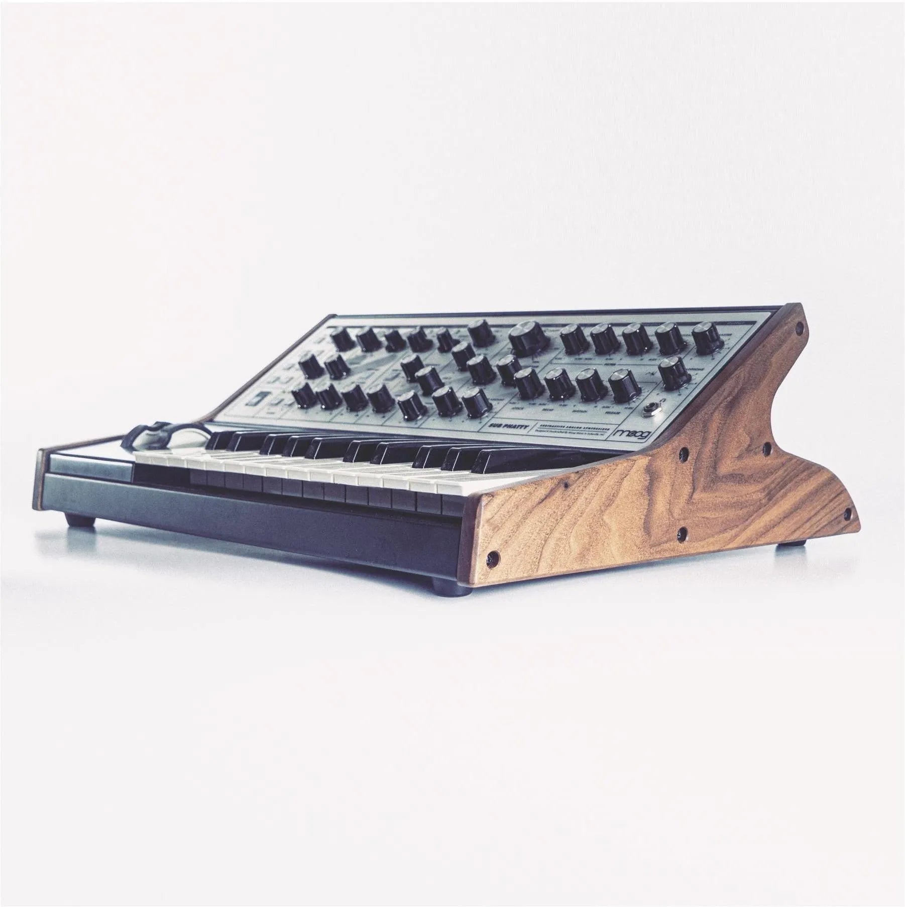 Walnut cheeks for Moog Sub Phatty