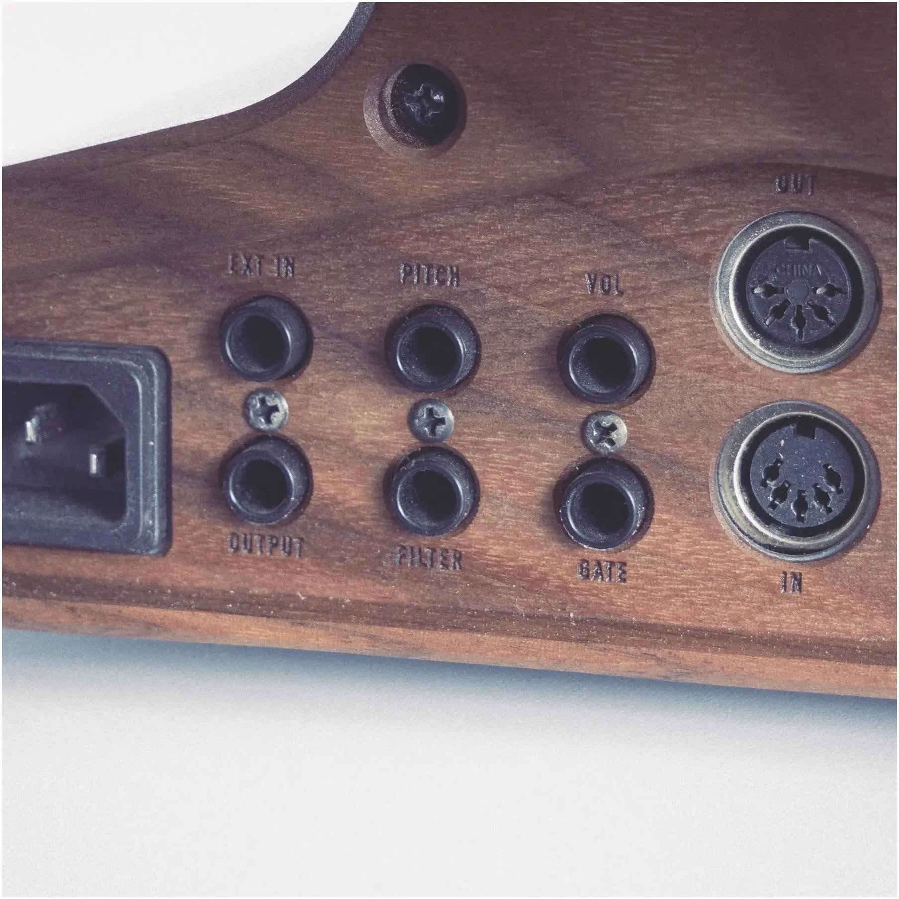 Walnut cheeks for Moog Sub Phatty