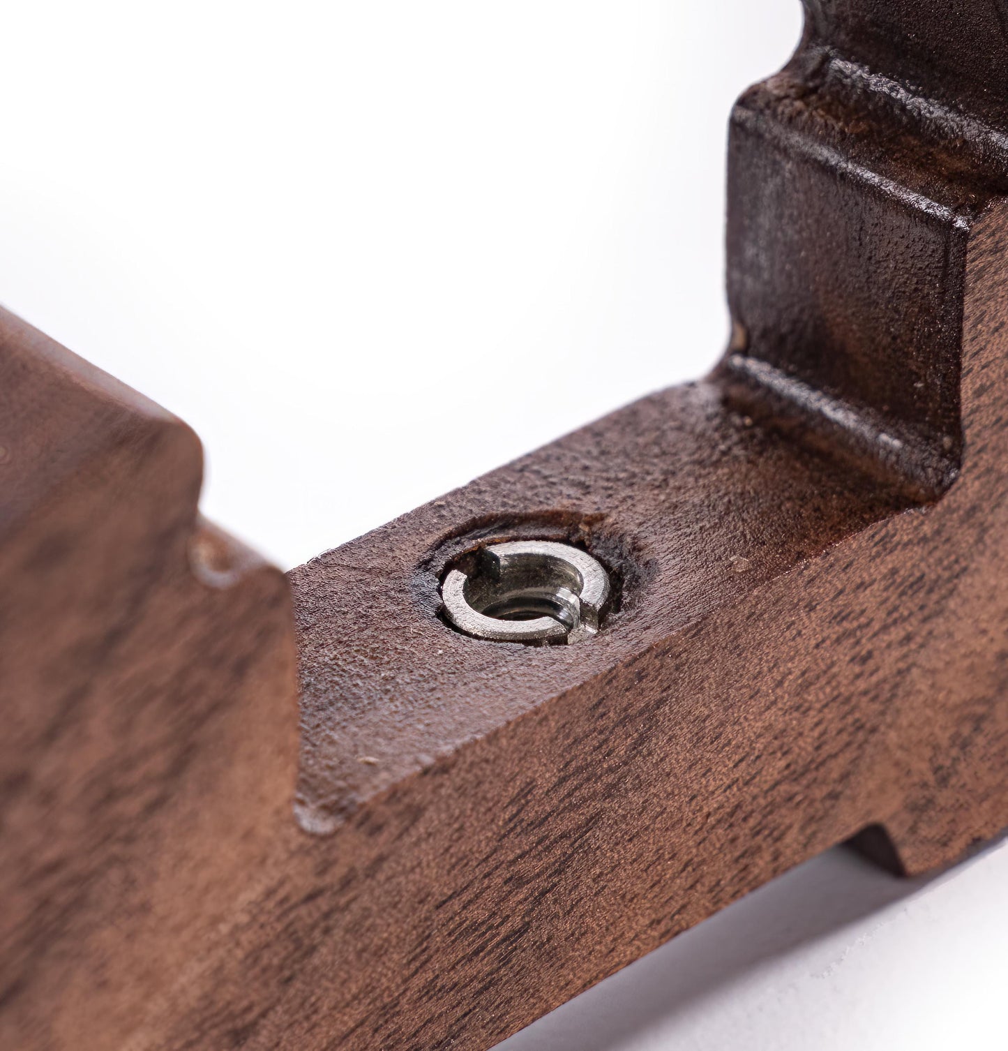 Small adjustable walnut stand | Perfect for guitar pedals & desktop synthesizers | Ideal for Volca, Aira, Stylophone, Dreadbox and others