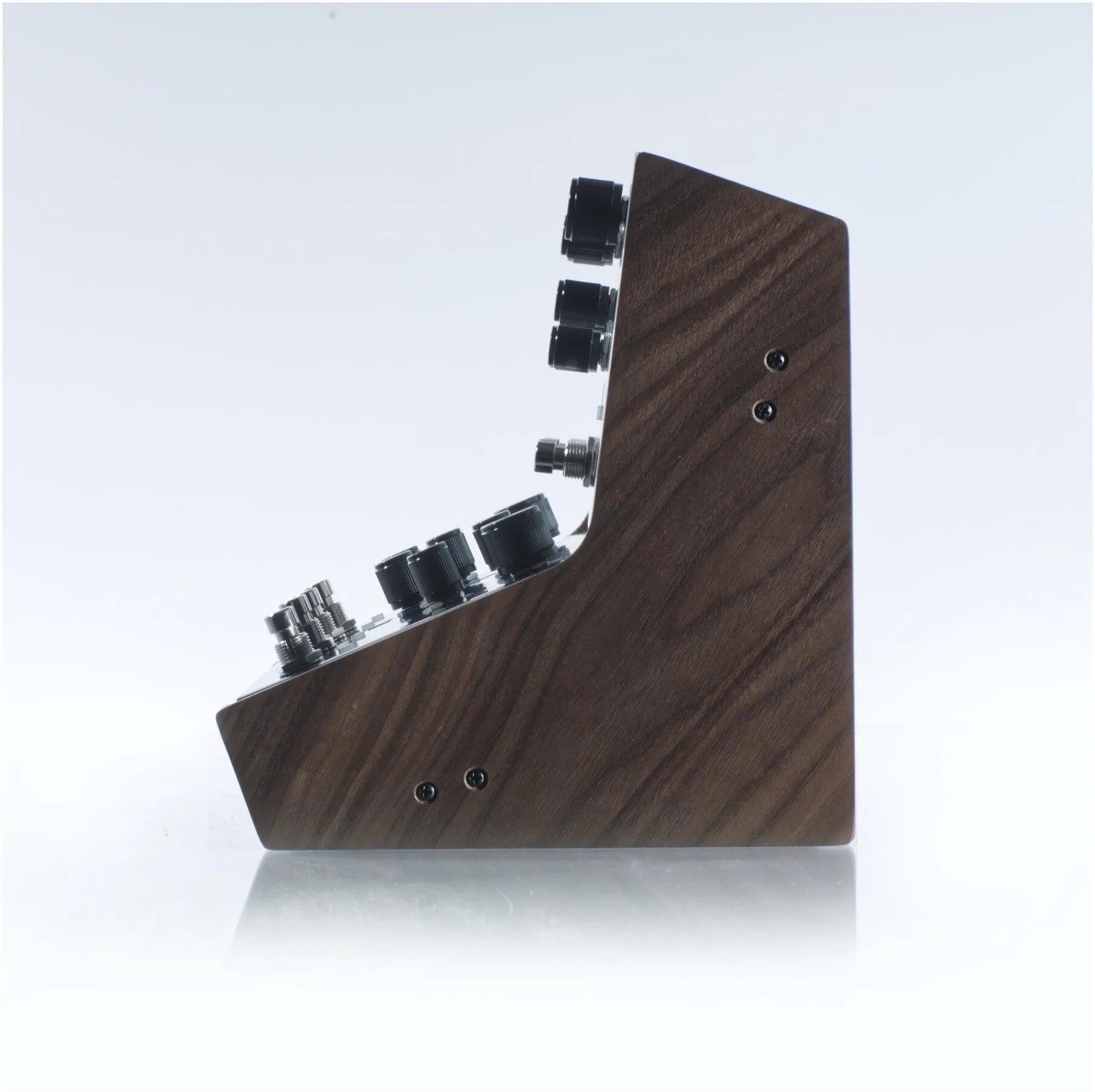 2-Tier stand for Meris LVX, Mercury X and Enzo X effects pedals