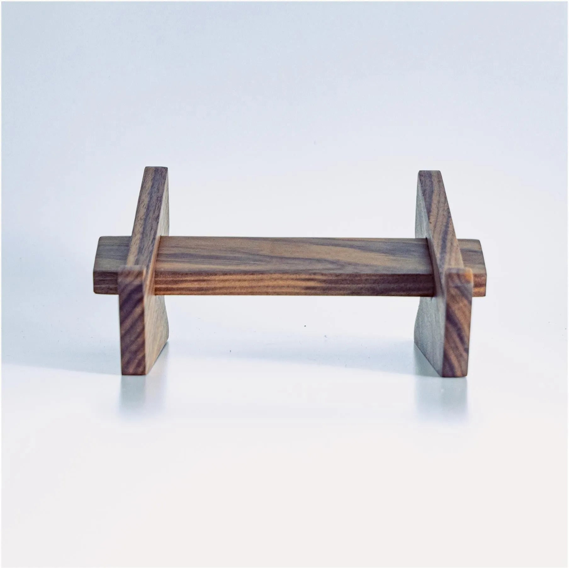 Small adjustable stand
