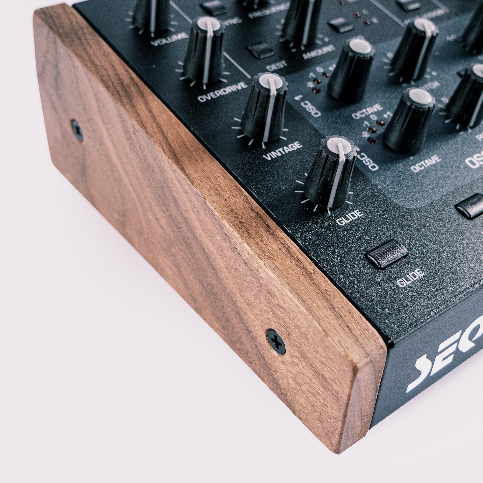 Walnut cheeks for Take 5 synthesizer